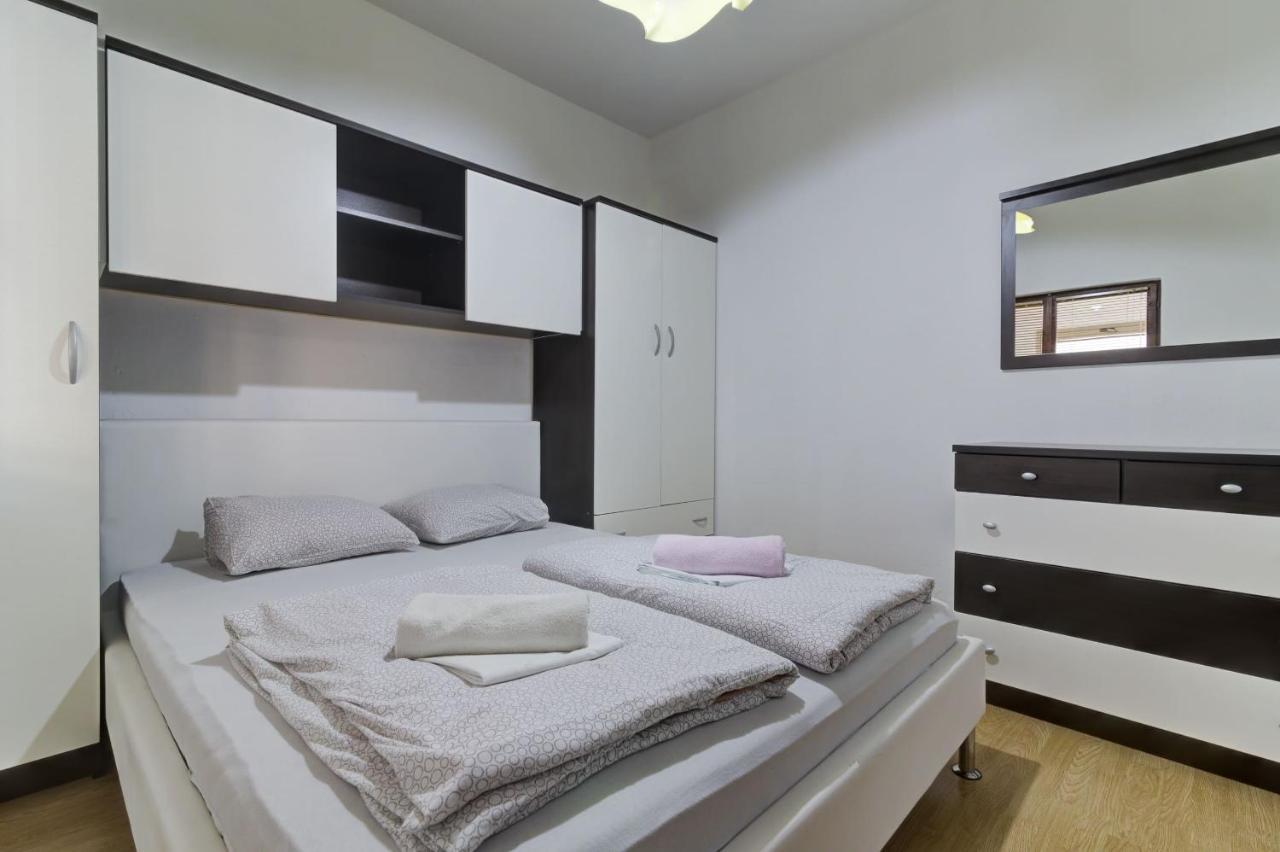 Apartments Zora Senj  Exterior foto