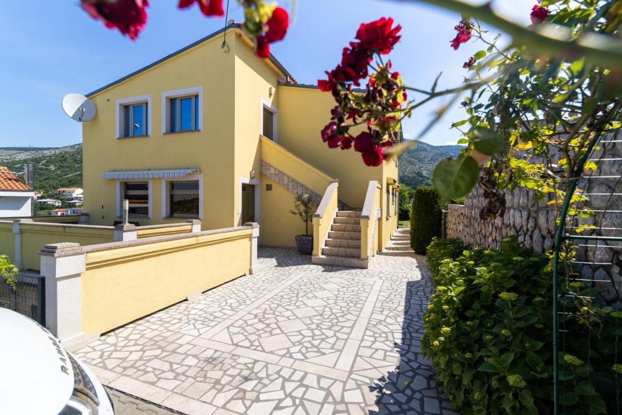 Apartments Zora Senj  Exterior foto