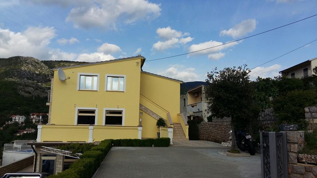 Apartments Zora Senj  Exterior foto