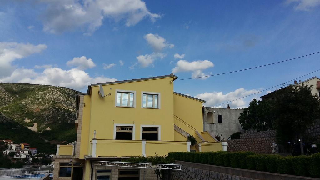 Apartments Zora Senj  Exterior foto